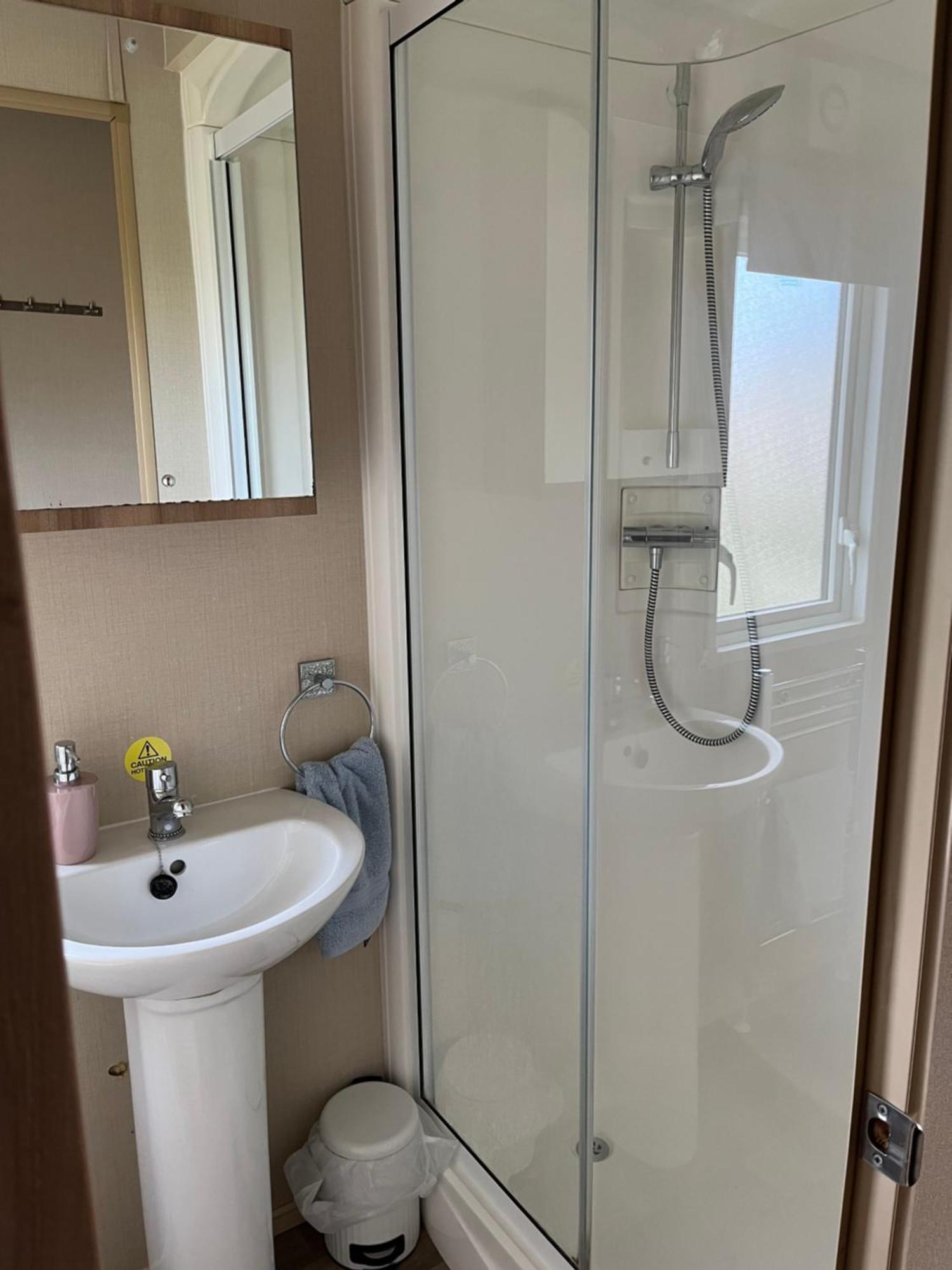 Tattershall Lakes Kingfisher Caravan 8 Berth With Hot Tub & Wifi Exterior foto